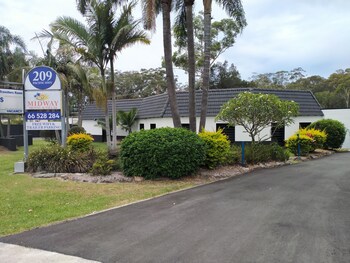 midway motel and villas