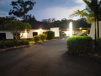 midway motel and villas