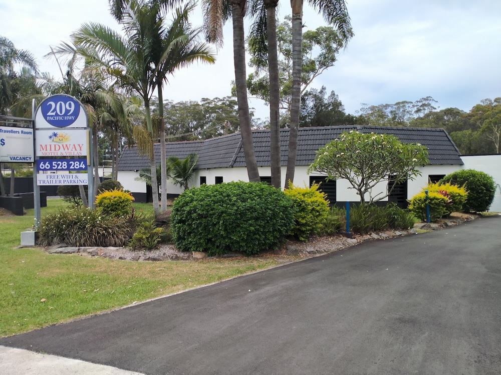 midway motel and villas