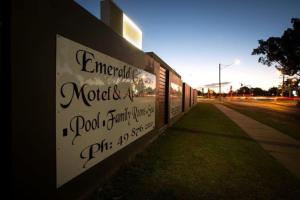Emerald Gardens Motel & Apartments,Emerald>>Capricorn,4 star