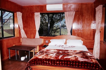 araniko village resort
