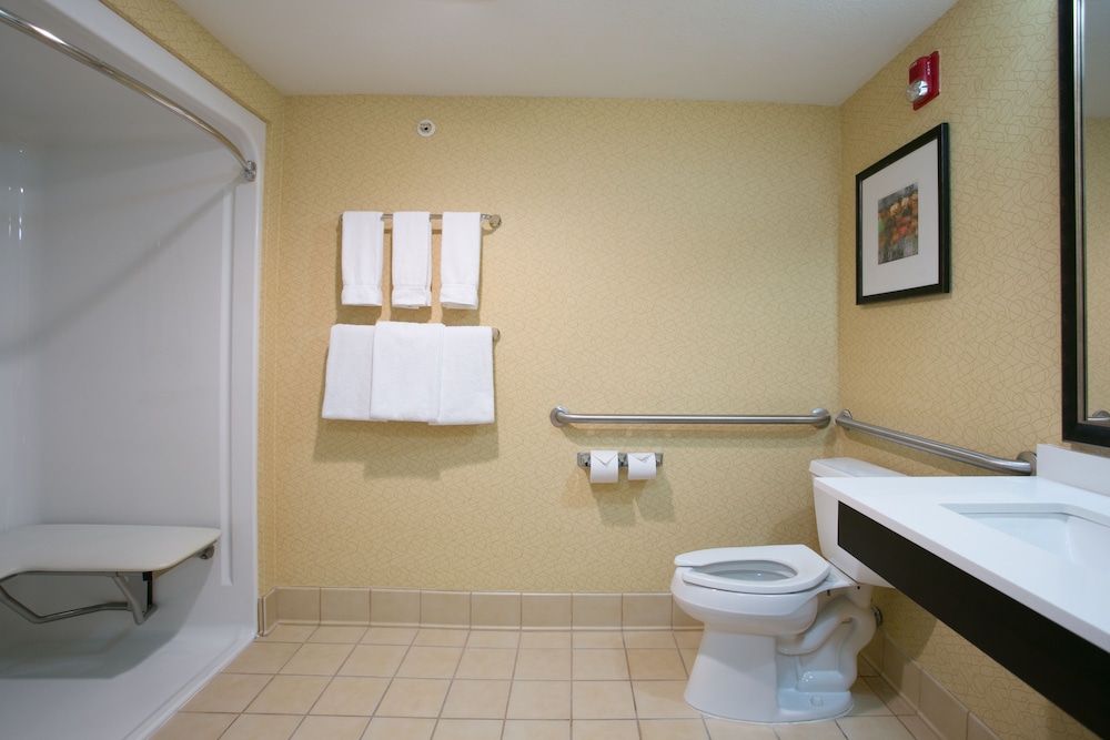 holiday inn hotel and suites milwaukee airport by ihg
