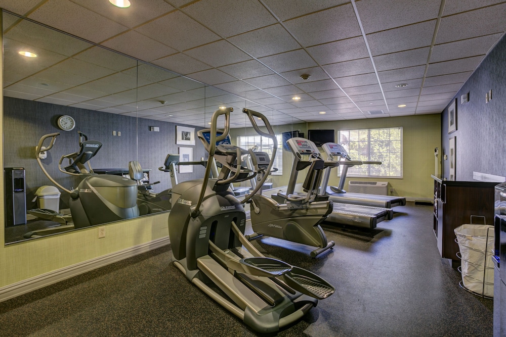 holiday inn hotel and suites milwaukee airport by ihg