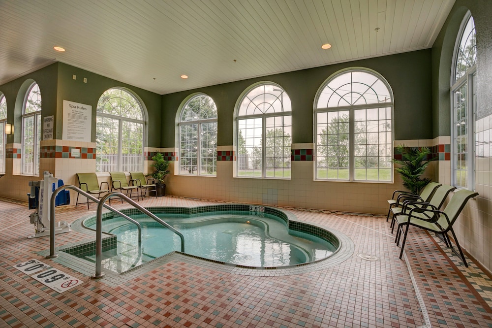 holiday inn hotel and suites milwaukee airport by ihg