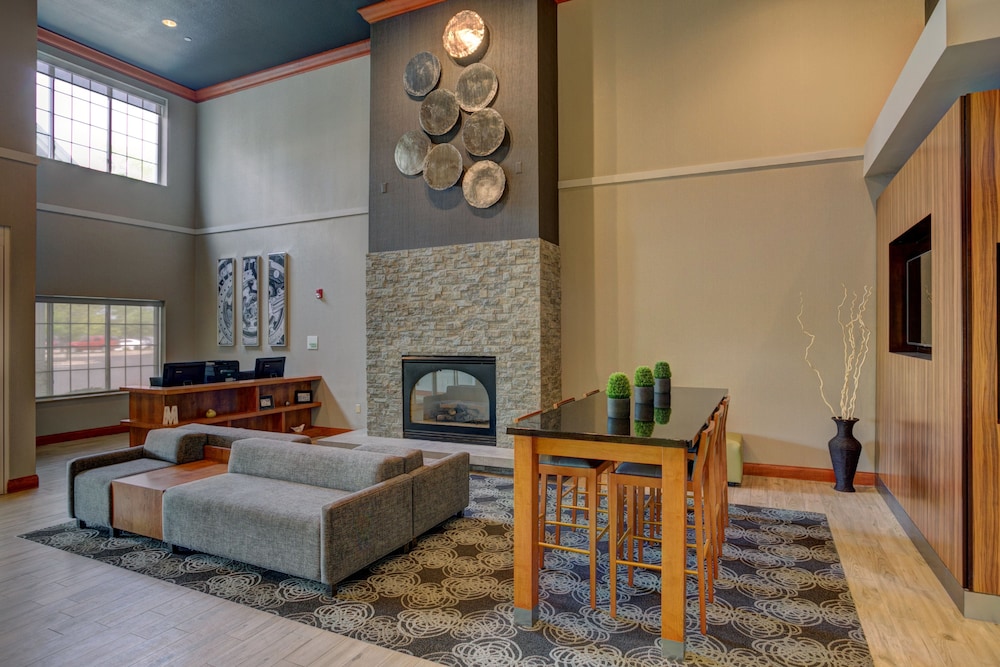 holiday inn hotel and suites milwaukee airport by ihg