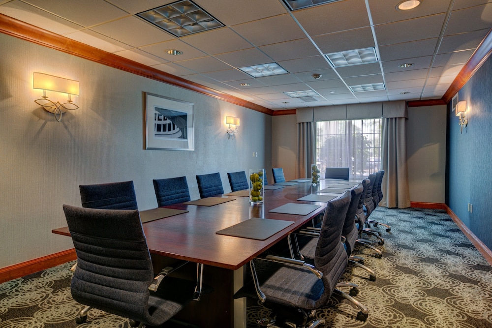 holiday inn hotel and suites milwaukee airport by ihg