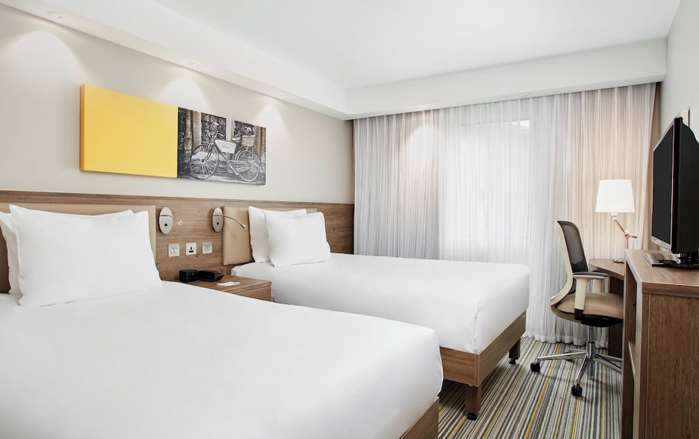 hampton by hilton oxford