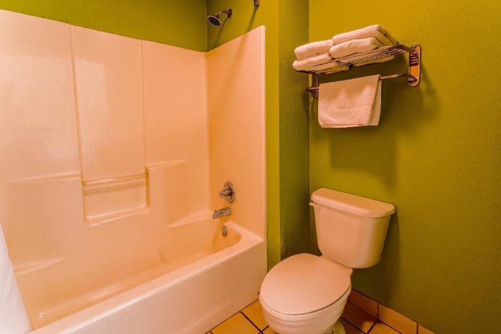 oyo hotel yoakum west