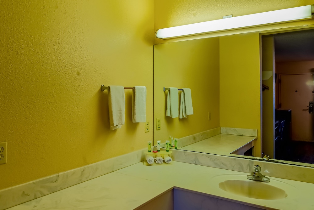 oyo hotel yoakum west