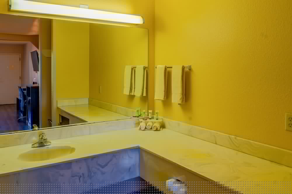 oyo hotel yoakum west