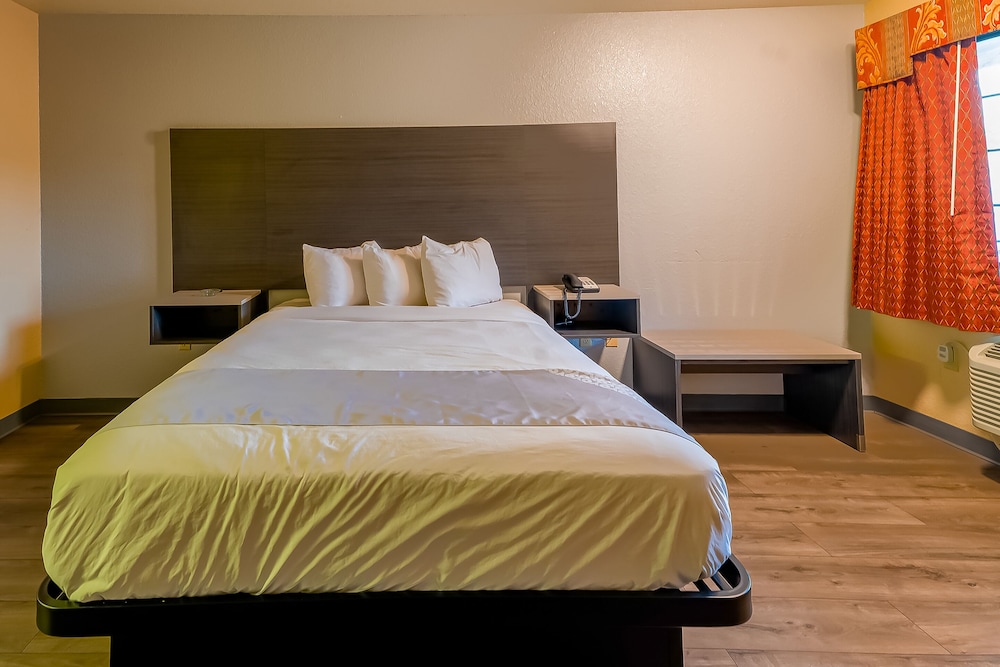 oyo hotel yoakum west