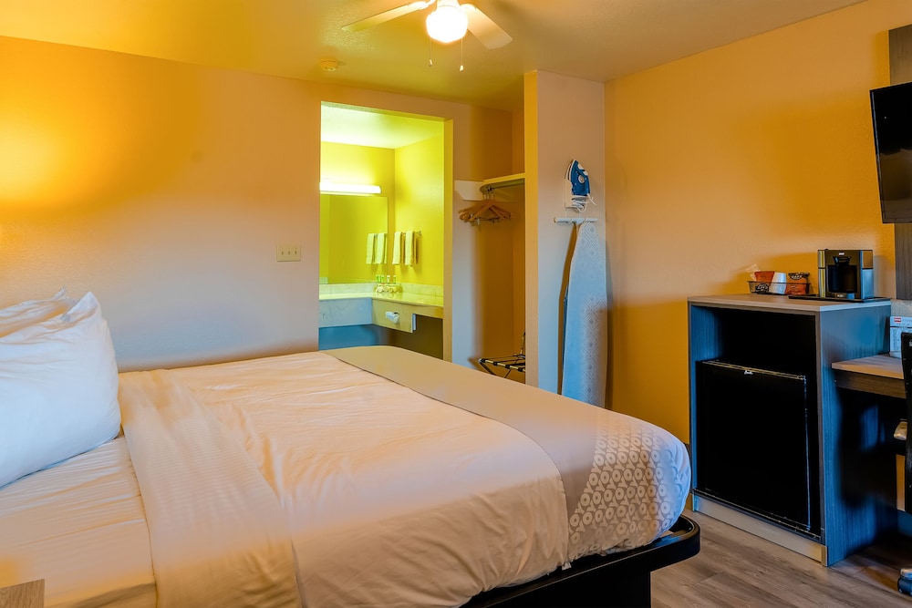 oyo hotel yoakum west