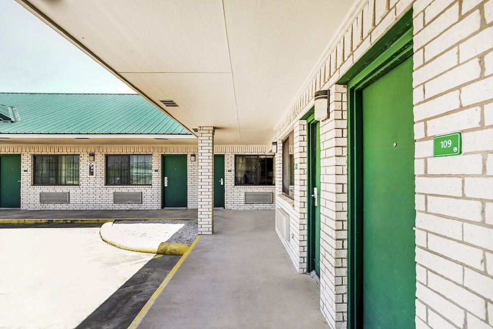 oyo hotel yoakum west