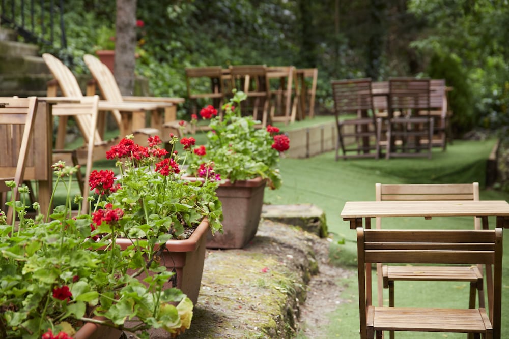 Hotel Iriguibel,Huarte>>Gorraiz,3 star