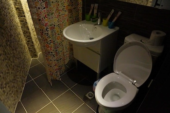 colormix hotel and hostel