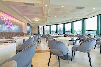 just hotel saronno