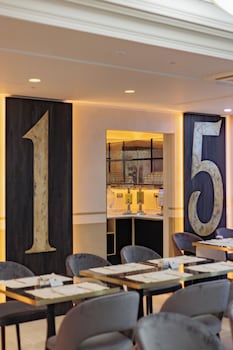 just hotel saronno