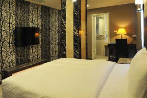 maple hotel
