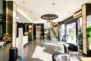 lovina inn nagoya batam