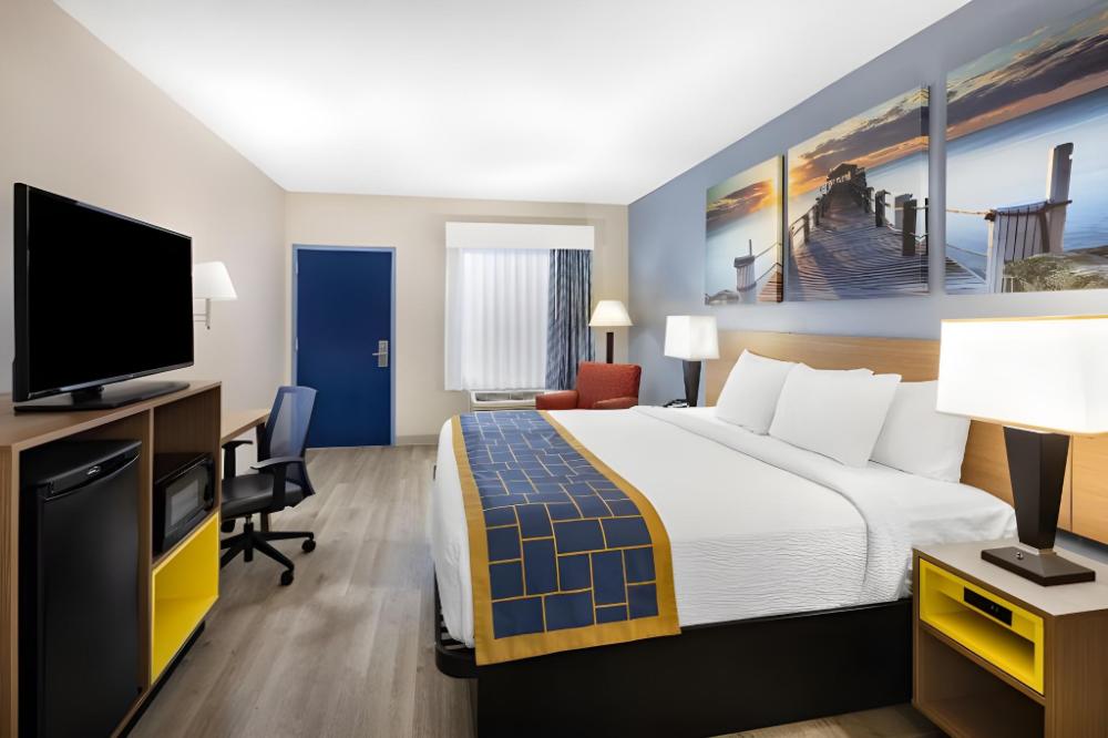 days inn and suites by wyndham savannah midtown