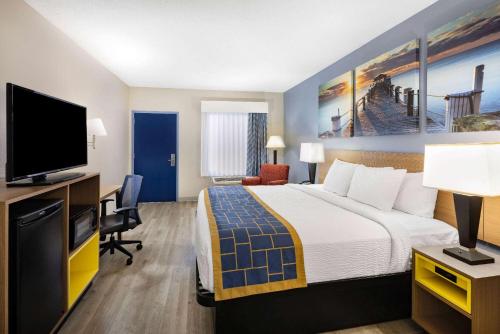 days inn and suites by wyndham savannah midtown