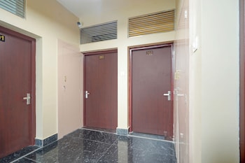 Hotel Grant Heights,,3 star