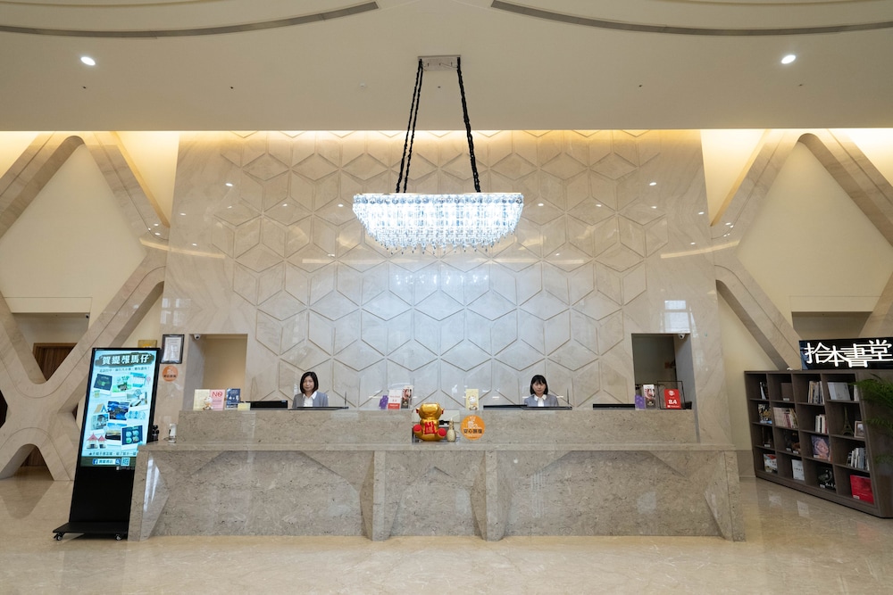 he ti hotel
