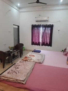 hotel anuj palace l near ram mandir