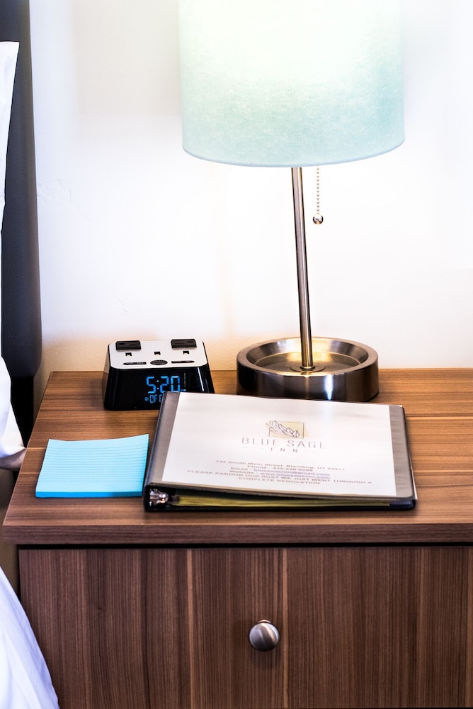 blue sage inn and suites