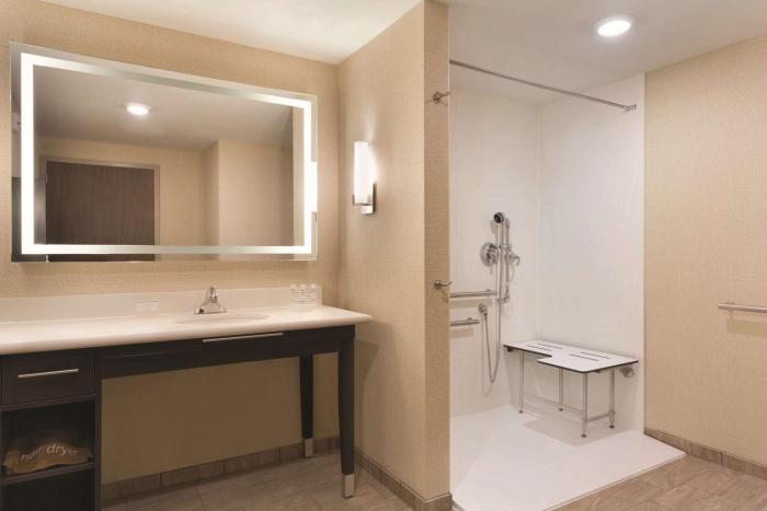 homewood suites by hilton west des moines sw mall area