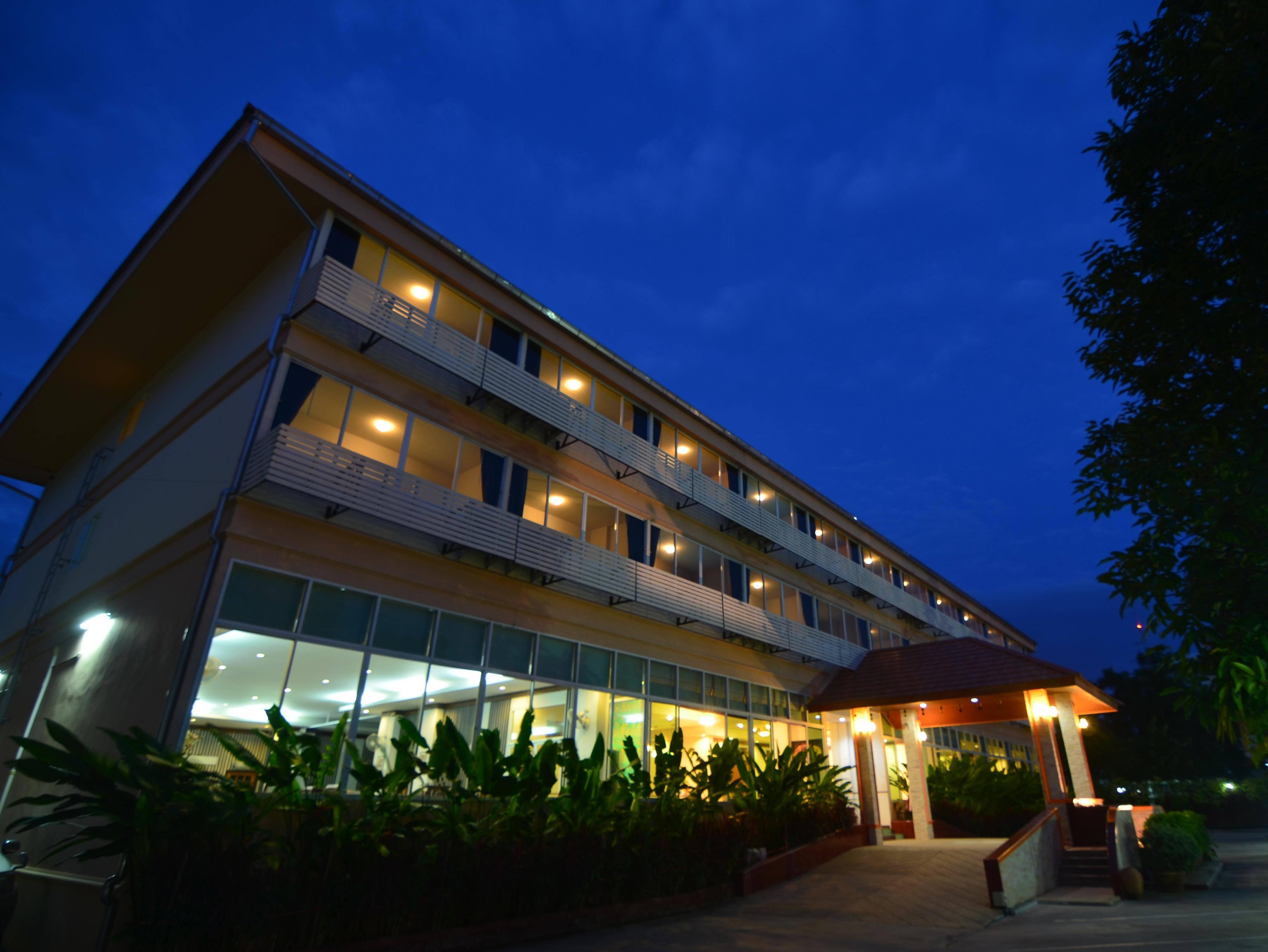 sea paradise hotel sattahip