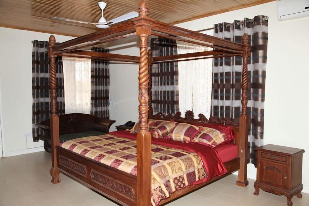 campbell hotel accra