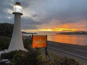 opononi lighthouse motel