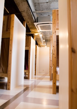 hostel tangatable