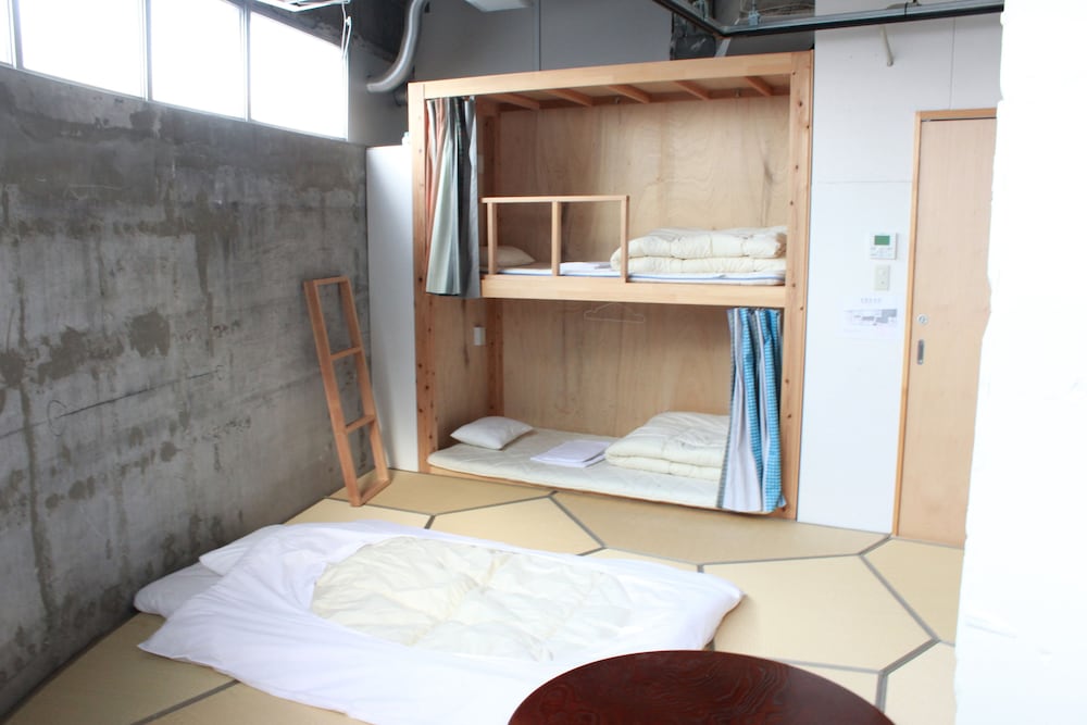 hostel tangatable