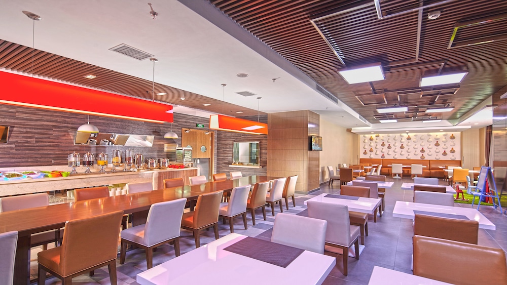 holiday inn express baoji city centre by ihg