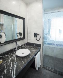 Jrw Welmond Hotel & Casino Batumi,Batumi>>Adjara,5 star
