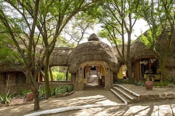 serengeti serena safari lodge