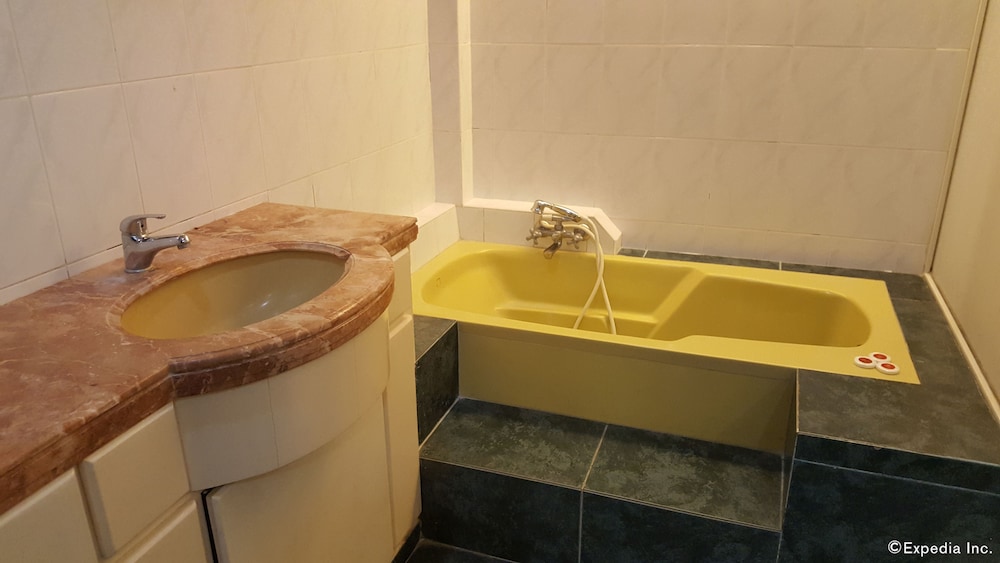 dumaguete royal suite inn