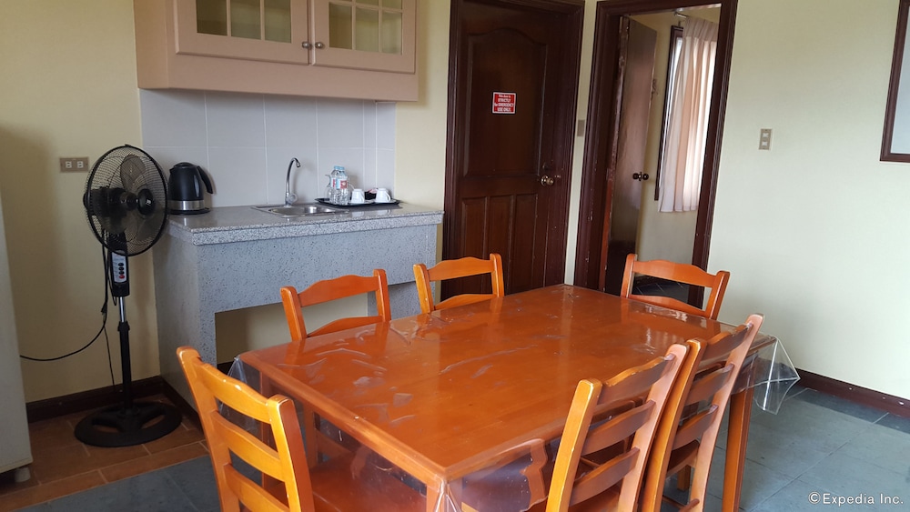 dumaguete royal suite inn