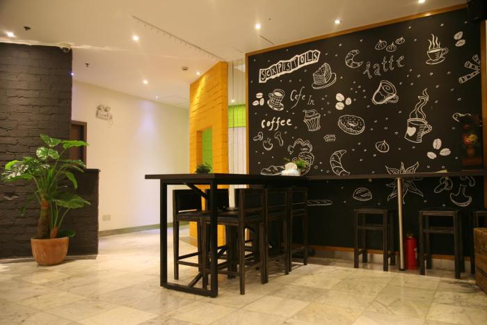 shanghai fish inn bund