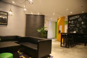 shanghai fish inn bund