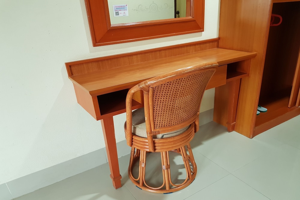 poonsook resident hotel