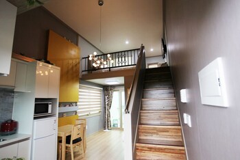 Basapan Pension,Jeju City>>Jeju,2 star