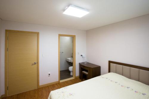 Seaspovill Resort,Near Maengbang Beach,3 star