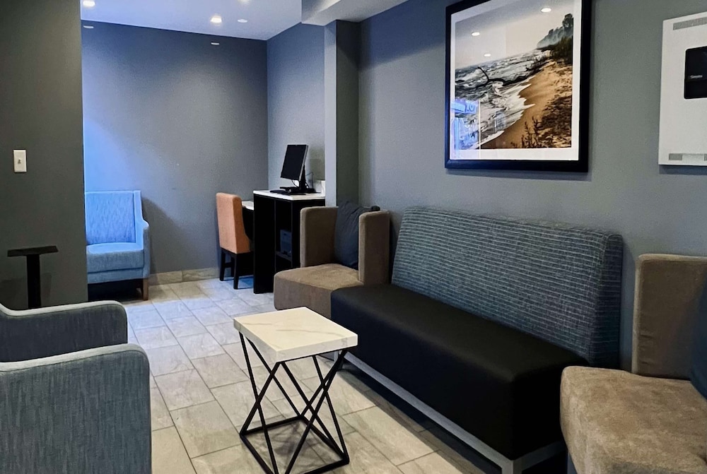 la quinta inn by wyndham sheboygan