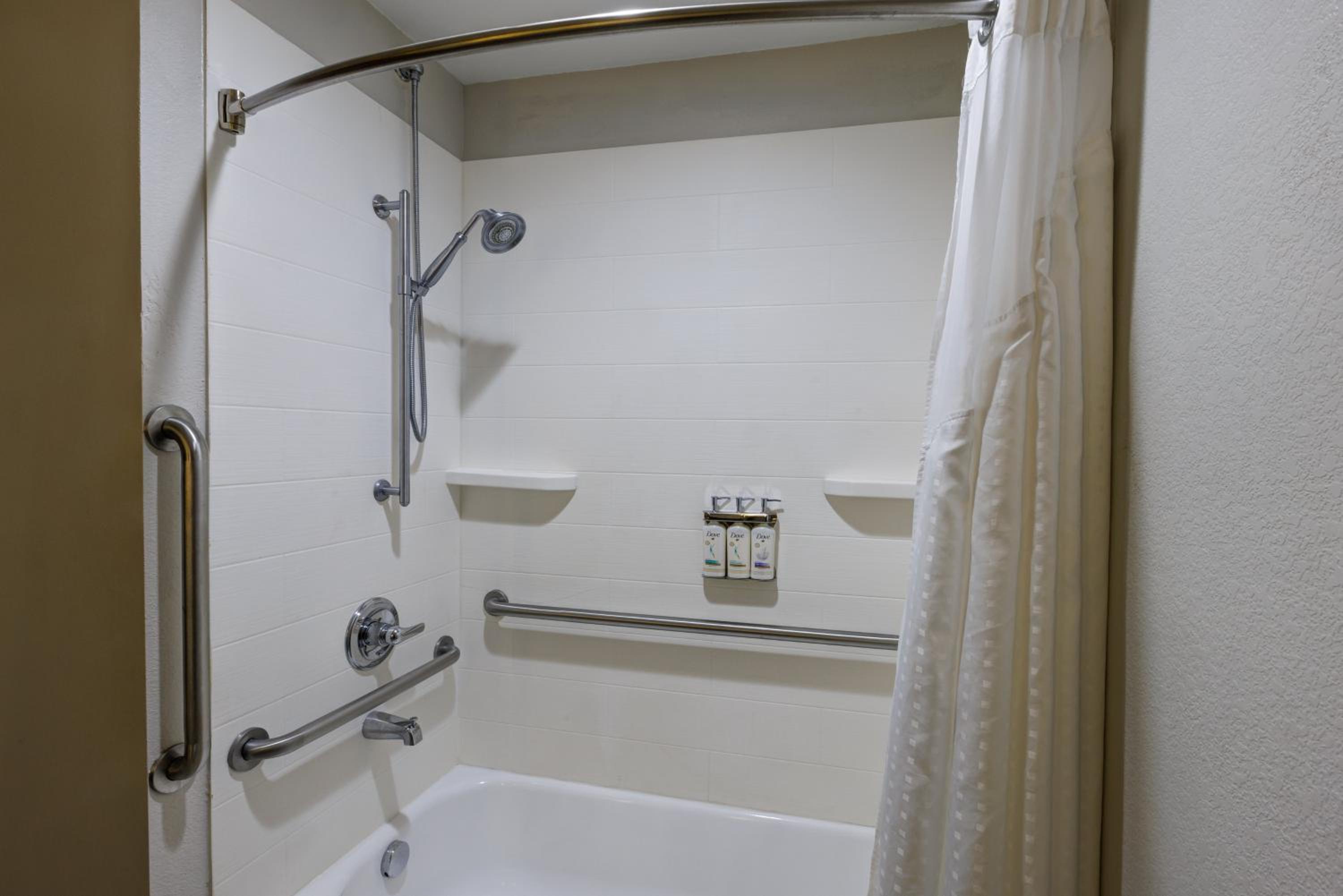 holiday inn express hotel and suites shelbyville indianapolis by ihg
