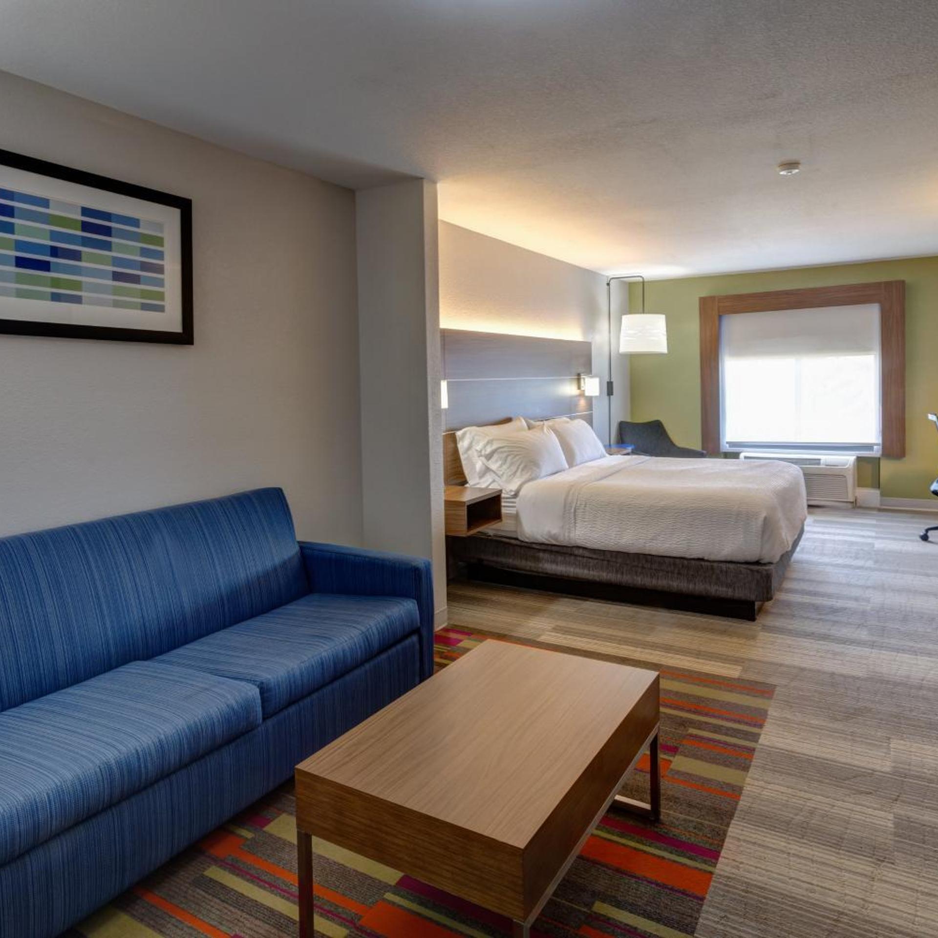 holiday inn express hotel and suites shelbyville indianapolis by ihg