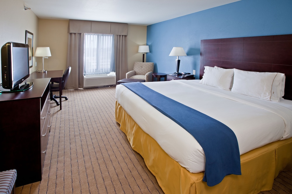 holiday inn express hotel and suites shelbyville indianapolis by ihg