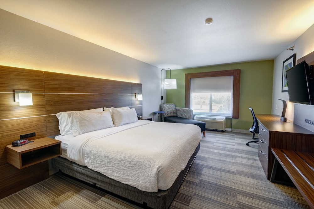 holiday inn express hotel and suites shelbyville indianapolis by ihg